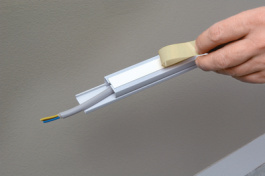 64958 15MM X 25 M WHITE, Double-sided tape white 15 mmx25 m, Tesa